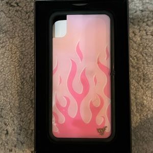 iphone xr wildflower phone case “Pink Flames”